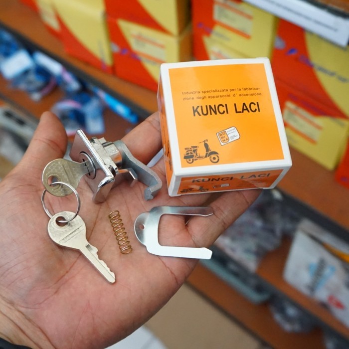 Ready...Ready...Ready...] Aksesoris Vespa Kunci Bagasi Vespa Klasik