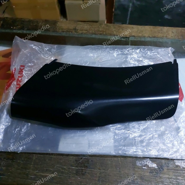 Cover Towing/Derek bemper depan Ertiga Dreza