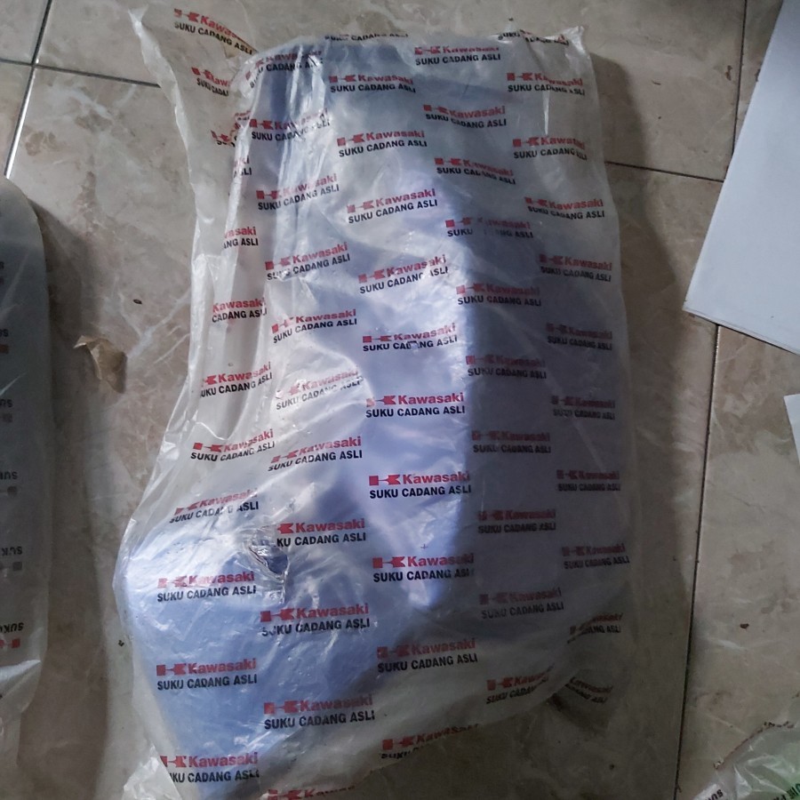 Sayap dalam kiri zx130 biru