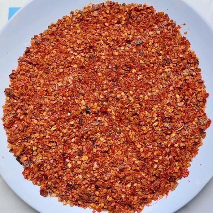 

CHILI FLAKES CABE GILING KASAR IMPORT 1 KG SPESIAL TP