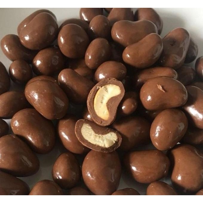 

Coklat Silverqueen Bites Almond dan Mede Kiloan GVS
