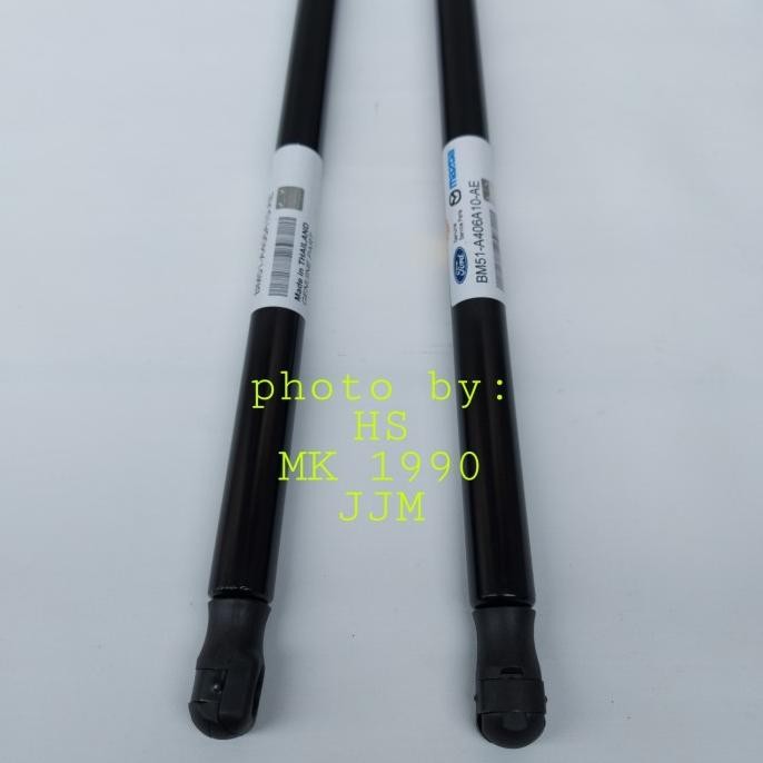 Shock Bagasi Belakang Ford Focus Shock Bagasi Ford Focus 2012 Up
