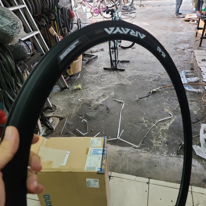 Rims Velg 700C Araya KS-40 32 Hole Brake Line Full Hitam RIMS Roadbike fixie gravel 32 hole.