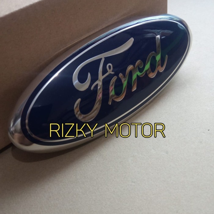 Emblem FORD Grill Depan Ford Fiesta 1.400 cc & 1.600 cc