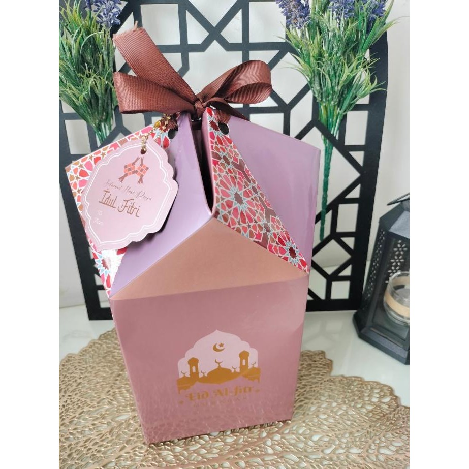 

10 Pcs Box hampers Idul Fitri -Box Kerucut 3 toples biggy - UNGU metalic+Free tag 13,5x13,5x17