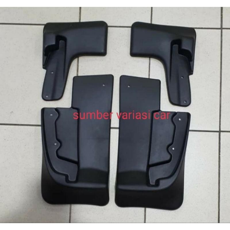 Mudguard Karpet Lumpur Grand Max Minibus.