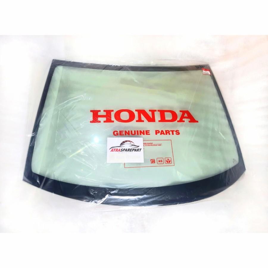 Kaca Depan Mobil Honda Brio - Mobilio