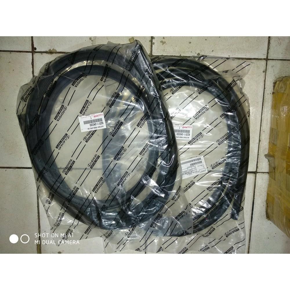 Karet Bodi Kusen Pintu Innova 2005 -2015