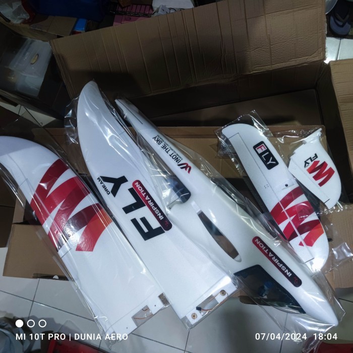 Sky Surfer X8 1480mm Wingspan PNP/KIT