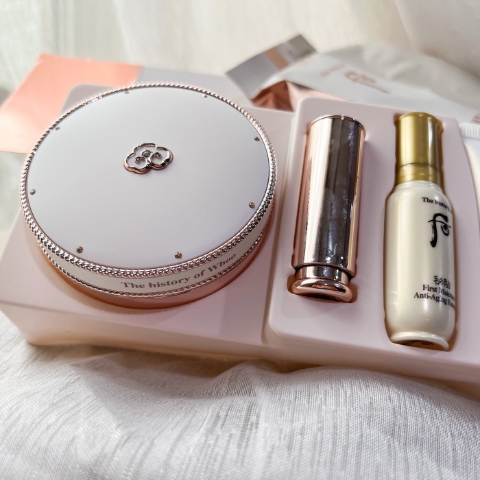 The history of whoo radiant white tone up sun cushion special set