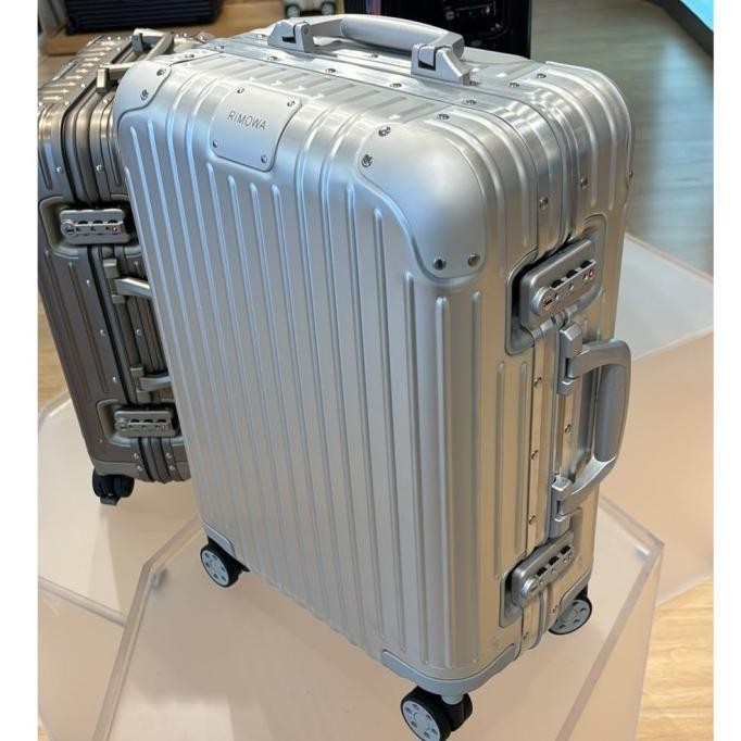 RIMOWA Original 35L Cabin Aluminium Suitcase - Silver