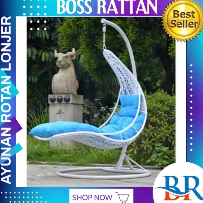 Ayunan Kursi Gantung Rotan Sintetis Model Lonjer Santai Malas Teras