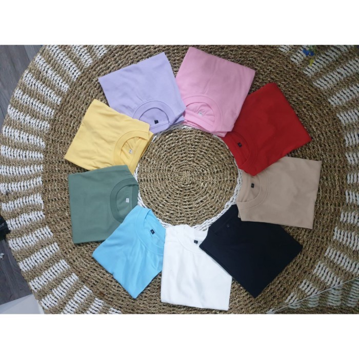 

BAGUS!!! HERLIN COLLECTION-KAOS DAN JUMPER COUPLE KELUARGA IMLEK TAHUN
