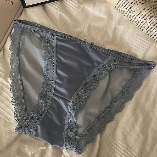 Celana Dalam Wanita Satin Mulus CD Low Waist Pingkir Renda Seksi Fashion Pakaian Dalam Cewek Sexy