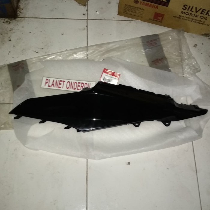 Cover Body Belakang Kiri Beat Fi 2012 2015 Hitam 83600-K25-900FMB Ori