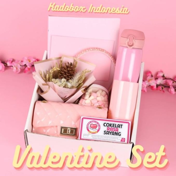

Kadobox Valentine Set Bunga Kering Paket Kado Cinta Coklat Sayang Cewe