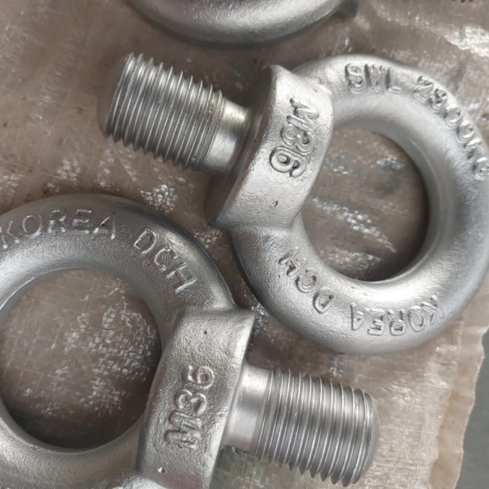 Eye Bolt M36 Kekuatan 2.3 Ton