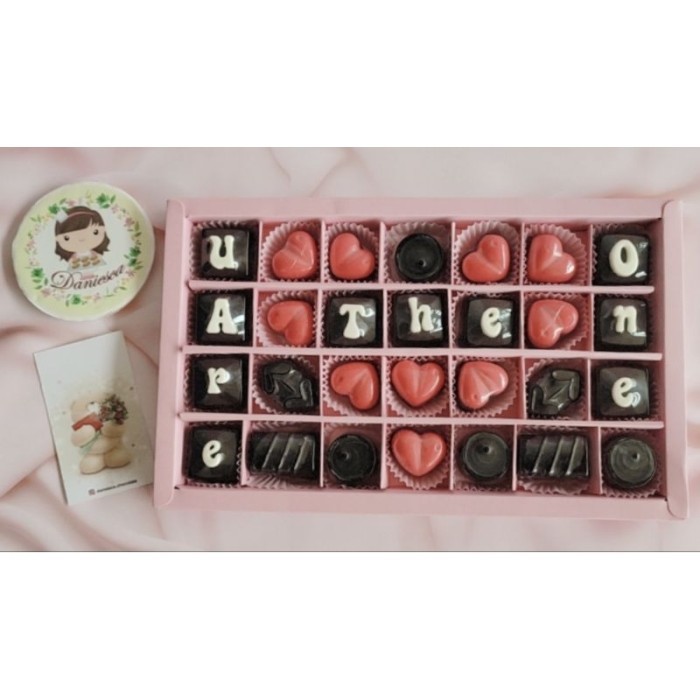

coklat ucapan untuk valentine - anniversary - ultah - U ARE THE ONE