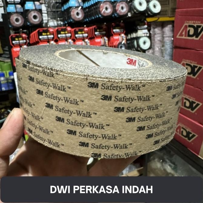 

3M 610 SAFETY WALK TAPE / LAKBAN ANTI SLIP LICIN LANTAI 2 IN X 18M ASLI