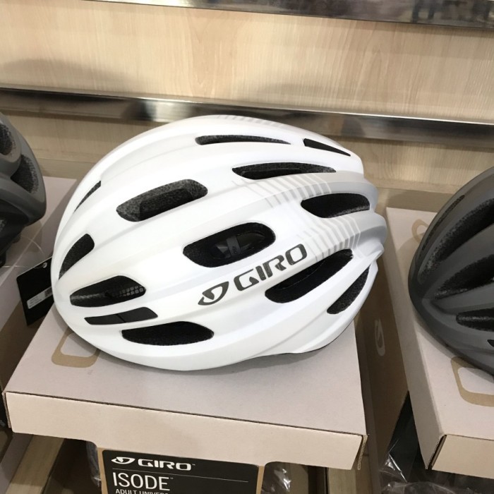 Helm Sepeda Giro Isode