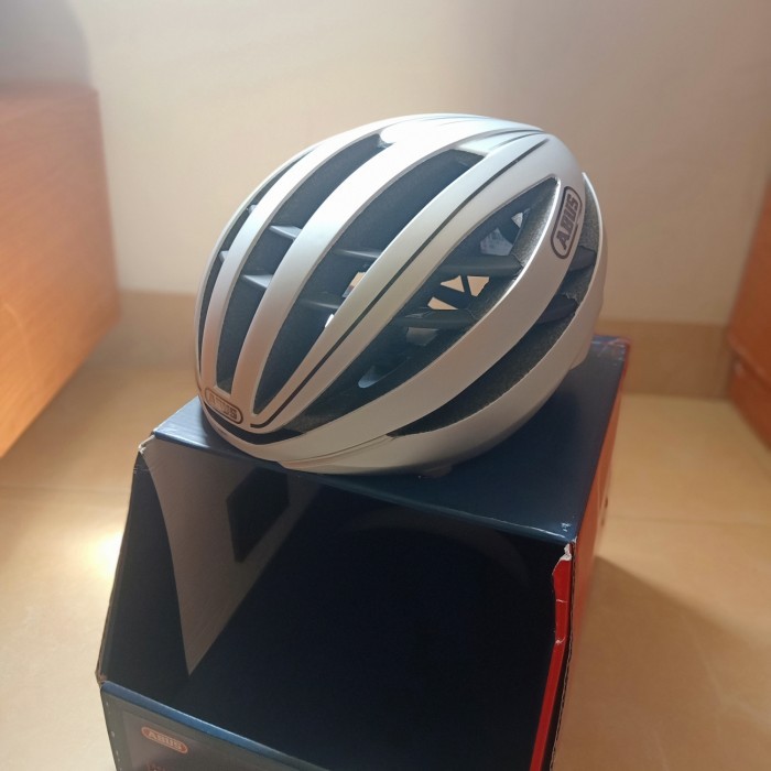 Helm Sepeda Abus Aventor