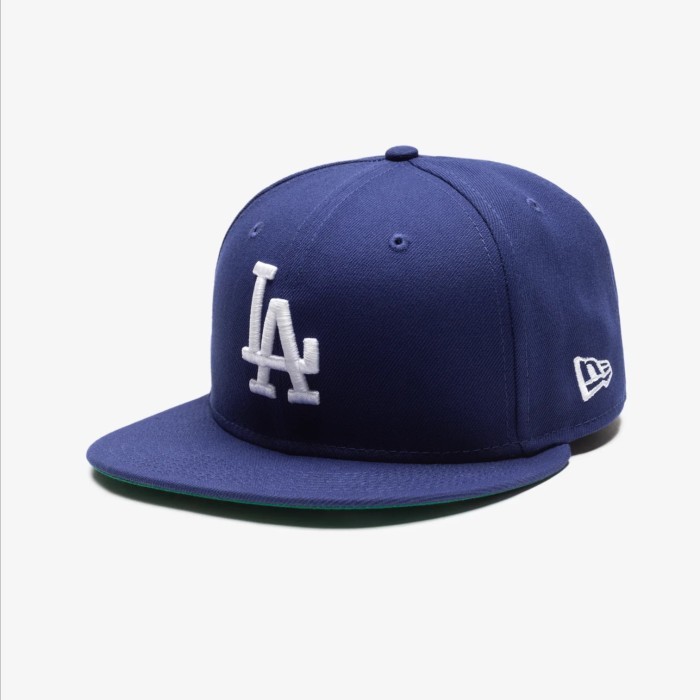 UNDEFEATED X LA DODGERS WORLD CHAMPIONS NEW ERA 59FIFTY Cap. Topi