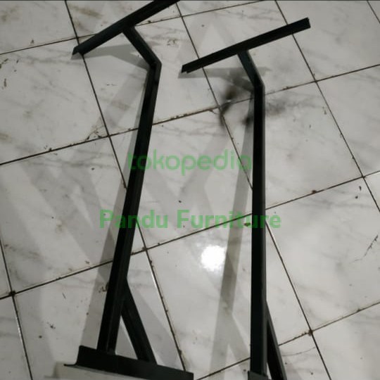 Tiang Lampu Reklame Custom