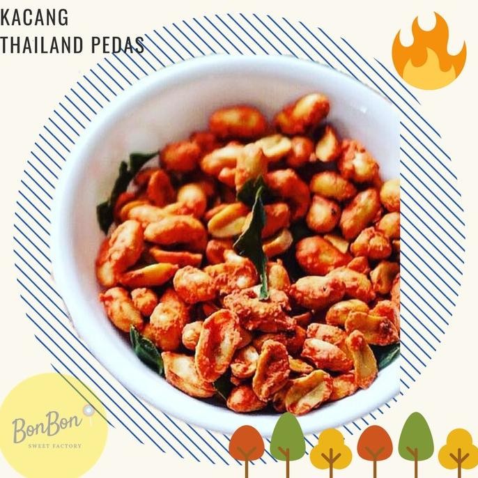 

SALE! KACANG THAILAND PEDAS 1 KG / KACANG CRISPY PEDES / KACANG DAUN JERUK