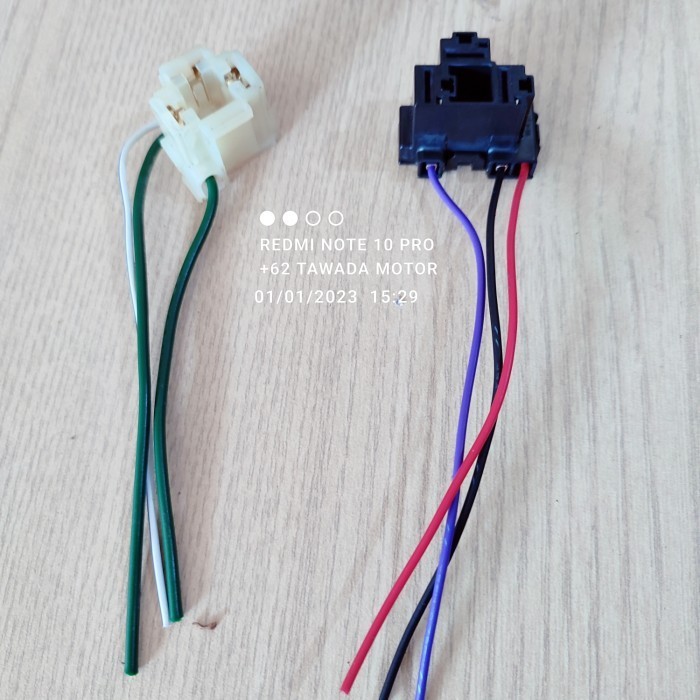 Soket Lampu Depan Mitsubishi Expander Type Soket H4 Barang Langka