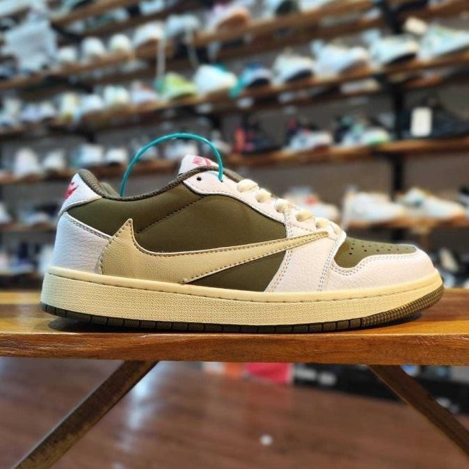 Sepatu Nike_ Air Jordan 1 Low Traviscott Sneakers Pria Wanita Cindyaulia572
