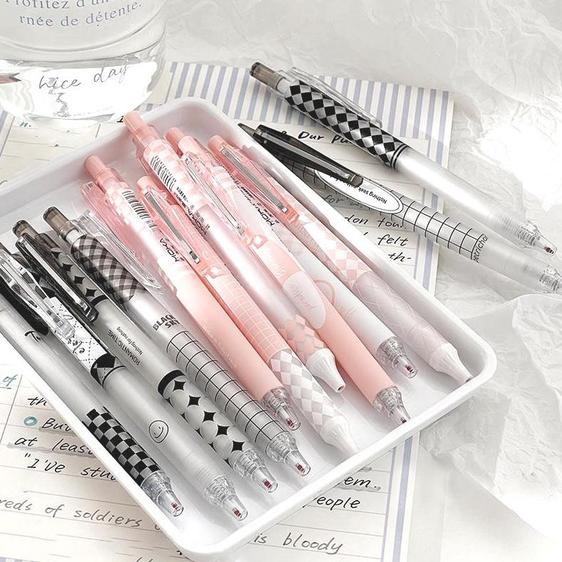 

df-8 Pulpen Aesthetic 6pcs Pena 0.5mm Pen Tinta Hitam Pulpen Gel Lucu Bolpoin Mekanik Stationery Gel Pen Bulpen Retractable Gel Pens Karbon Pena Gel Pink Alat Tulis Termurah