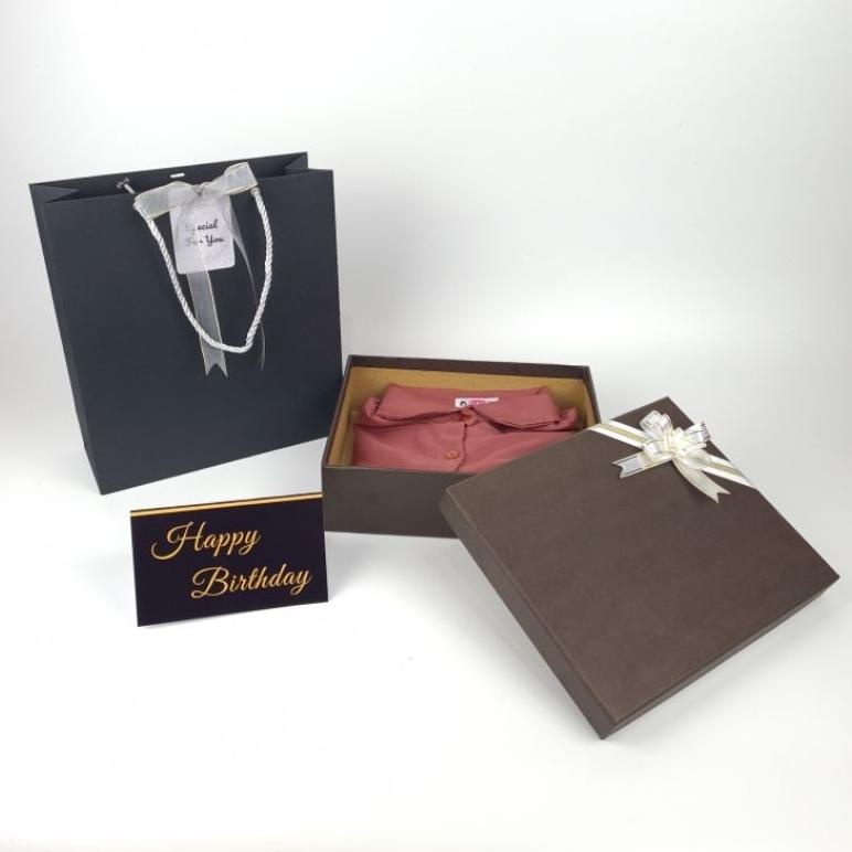 

COD Gift Box 25x20x7cm Paket Kotak Kado Paper Bag Kartu Ucapan Pita Hardbox PK32