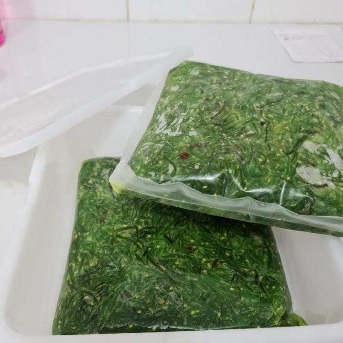 

Chuka wakame / salad rumput laut per box isi 2 kg es77