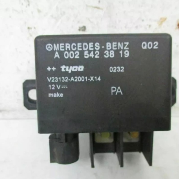 Aux Auxiliary Battery Relay Modul W211 Mercedes-Benz A0025423819 Genuine