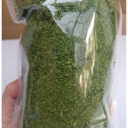 

Dry Parsley Flake Usa 1Kg Standar Kualitas Resto