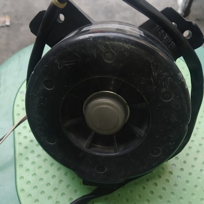 fan motor outdor ac daikin yyw30-6