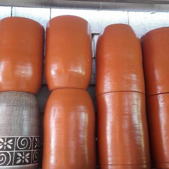 Pot Gerabah Teracota Putih Bercak Hitam