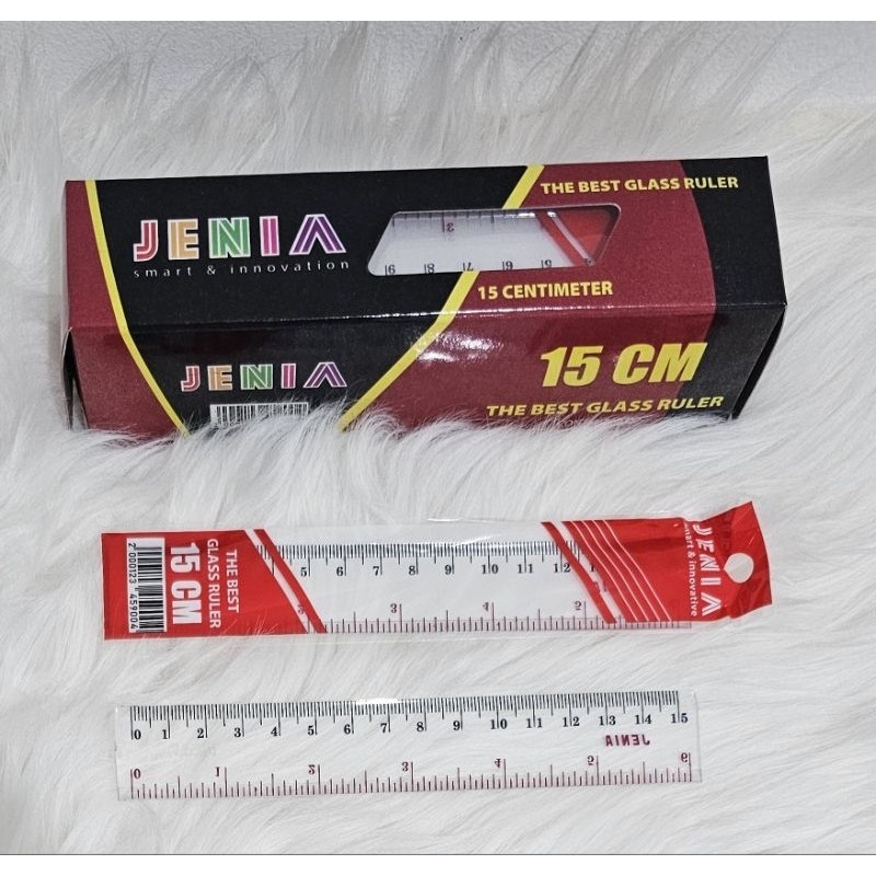 

Penggaris Garisan Plastik 15 cm