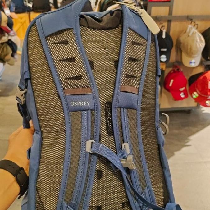 DAYLITE PLUS Daypack osprey Art.940001065 Color : grey,blue,darkgrey