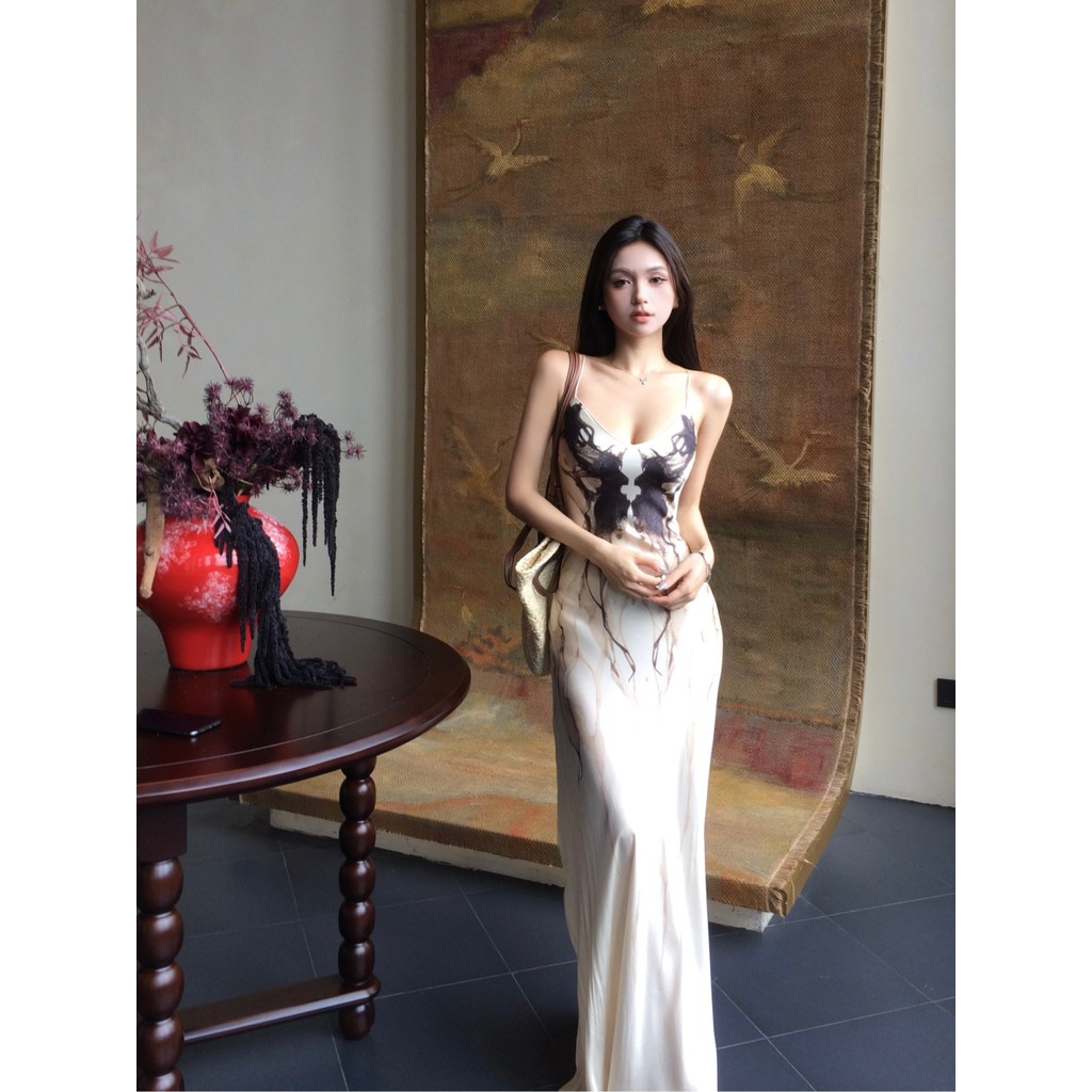 [Crunchy Brulee]Slip dress, pola temperamen, desain rok ramping, pinggang ramping untuk wanita