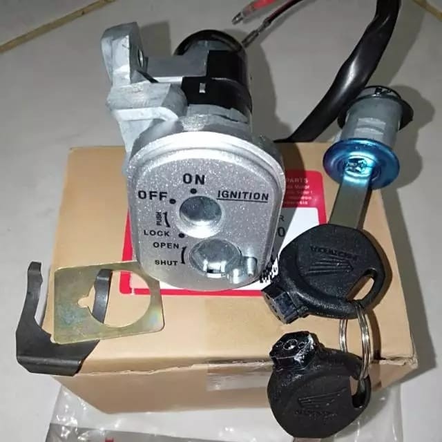 KONCI KONTAK SUPRA X 125 FI 2006-2013 BATMAN PLUS KONCI JOK ORI HGP