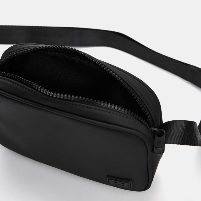 Tas Selempang Pull And Bear Pria Urban Hitam Original Kirinahara