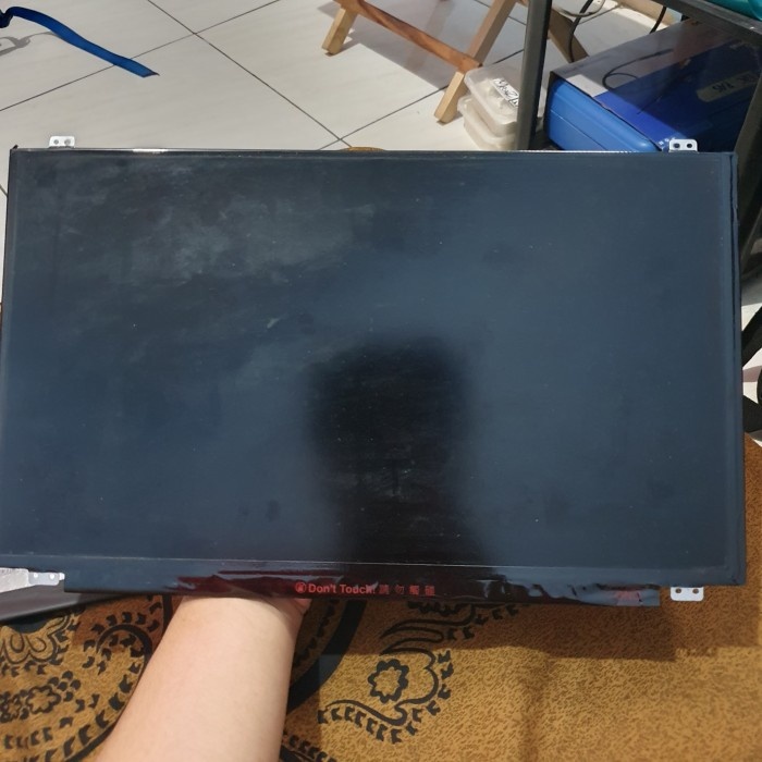 LCD 15,6 30 PIN FHD MINUS - GLITCH