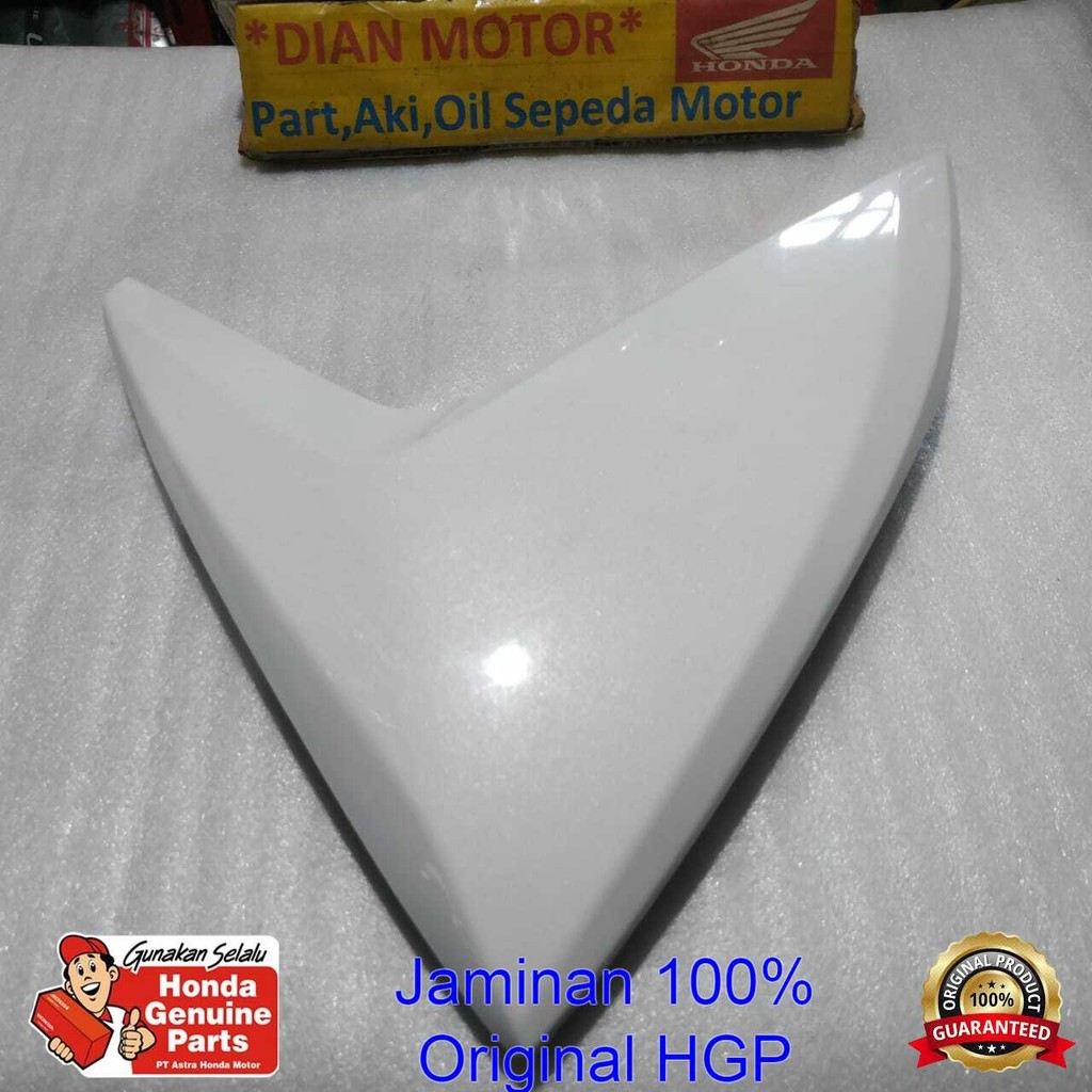 AHM 64601K46N00PFW LEGSIL LUAR VARIO 110ESP KIRI PUTIH ORIGINAL