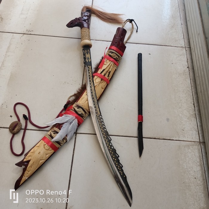 mandau asli dayak kalimantan