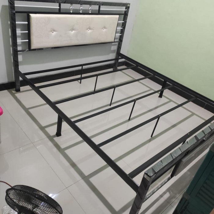 ranjang besi minimalis 160x200