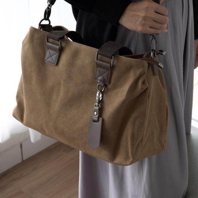 

Charlotte - Legacy Gear - Canvas totebag - Slingbag