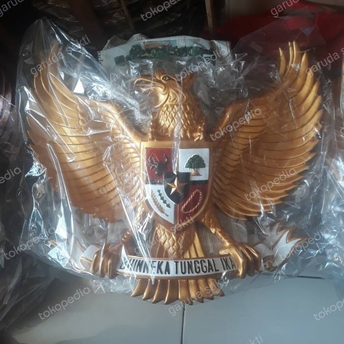 Jual Patung Burung Garuda Fiber