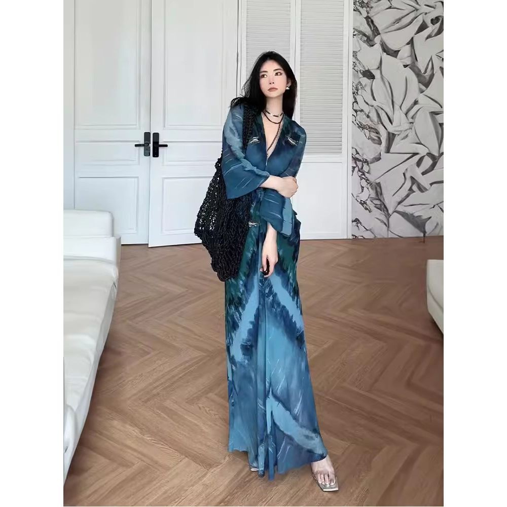 [Cream Winnie]Rok panjang sederhana lengan panjang kerah V bermotif gaya liburan tie-dye Prancis