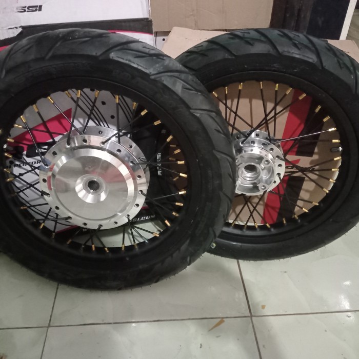 velg jari jari Honda Vario 110/125/150 tapak lebar plus ban